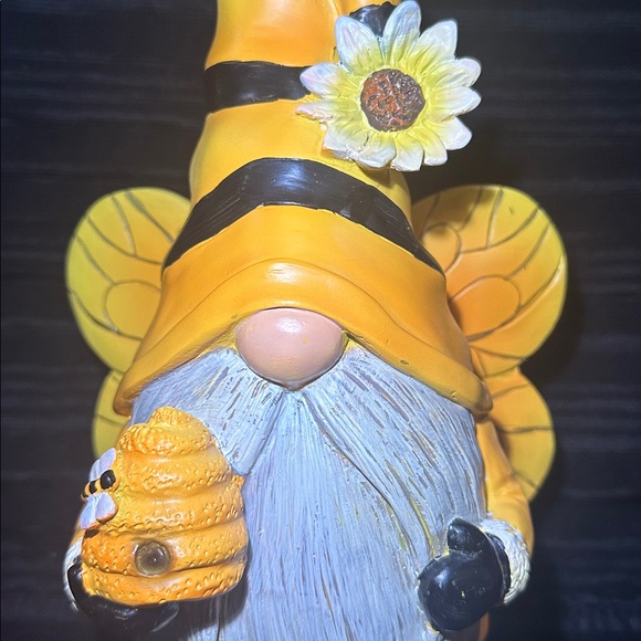 Bumblebee & Honeybee Hand-Painted Garden Statues~NEW! - Picture 2 of 14